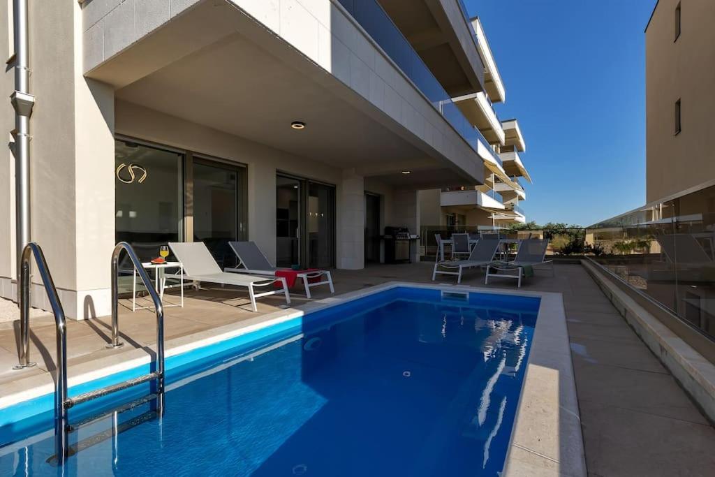 Apartman Delux With Private Pool - Makarska Exklusiv Tučepi Exterior foto
