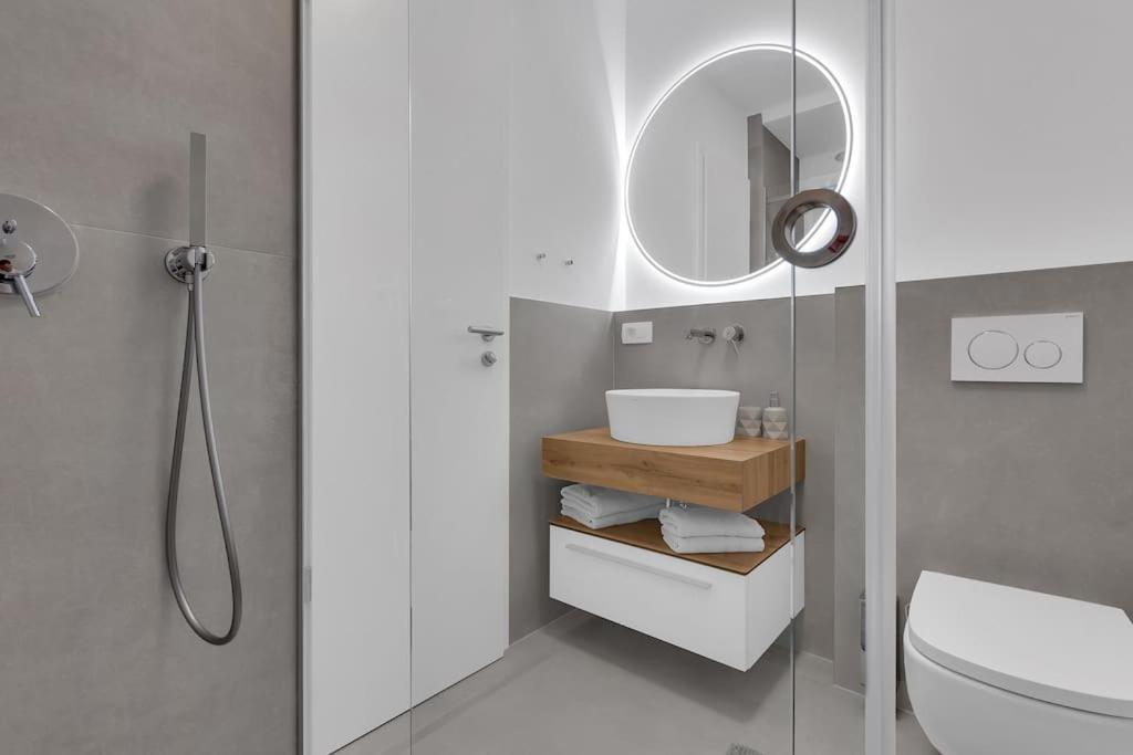 Apartman Delux With Private Pool - Makarska Exklusiv Tučepi Exterior foto